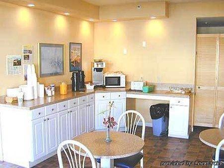 Rodeway North Inn 2*