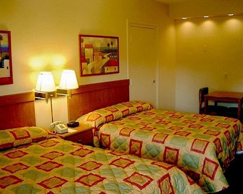 Inn Rodeway North 2*