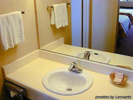 Inn Rodeway North 2*