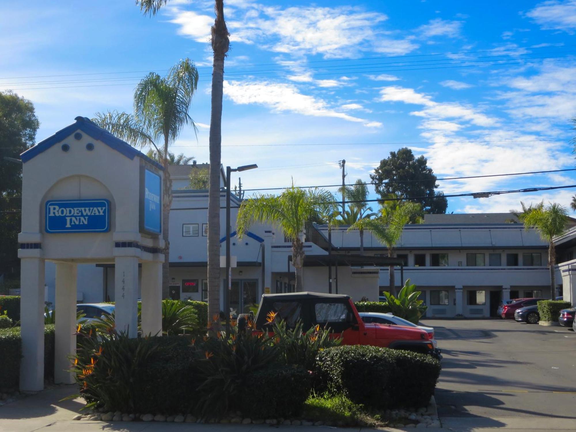 Inn Rodeway North 2*